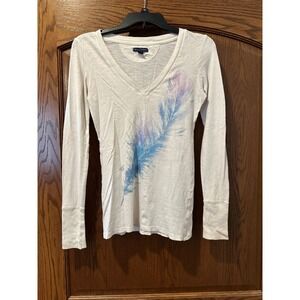 American Eagle Outfitters Y2K Feather Graphic V Neck Long Sleeve Top
